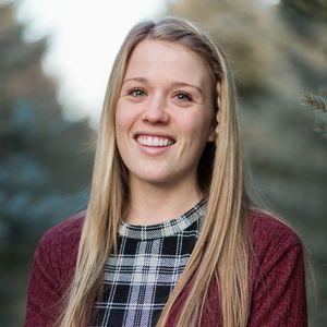 Meet your Posher, Laura